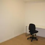 Perfect Large One Bedroom Plus Study - Alb09518