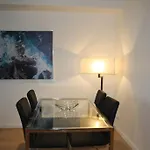 Perfect Large One Bedroom Plus Study - Alb09518