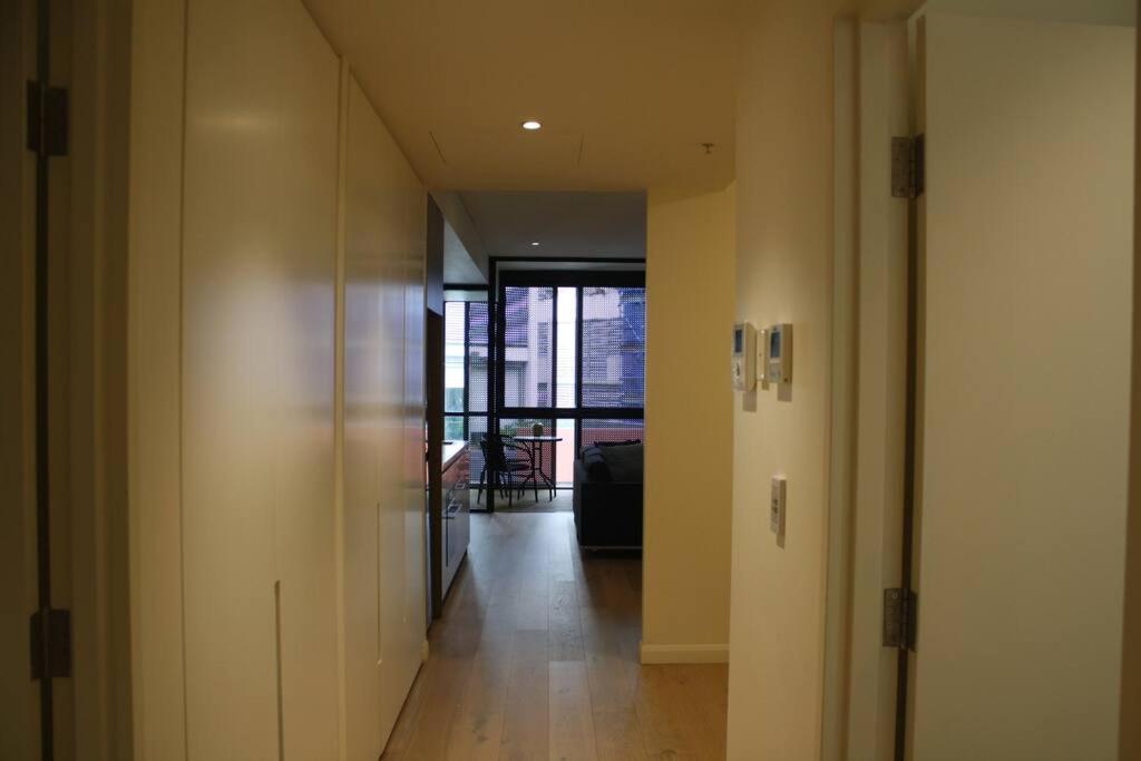 Apartment Perfect Large One Bedroom Study - Alb09518 Sydney